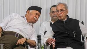 Former president Pranab Mukherjee with Rashtriya Swayamsevak Sangh (RSS) chief Mohan Bhagwat at the closing ceremony of ‘Tritiya Varsha Sangh Shiksha Varg’, in Nagpur on Thursday.(PTI Photo) Former president Pranab Mukherjee with Rashtriya Swayamsevak Sangh (RSS) chief Mohan Bhagwat at the closing ceremony of ‘Tritiya Varsha Sangh Shiksha Varg’, in Nagpur on Thursday.(PTI Photo)