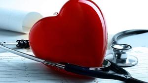 To keep your heart healthy, experts say you should eat more fruits, vegetables, nuts and berries for a healthy heart.(Shutterstock) To keep your heart healthy, experts say you should eat more fruits, vegetables, nuts and berries for a healthy heart.(Shutterstock)