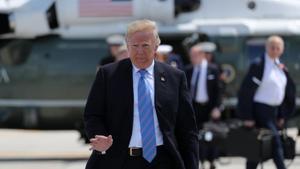 US President Donald Trump waves as he arrives to board Air Force One to depart for travel to Singapore from the Canadian Forces Base Bagotville, Quebec, Canada, June 9, 2018.(REUTERS) US President Donald Trump waves as he arrives to board Air Force One to depart for travel to Singapore from the Canadian Forces Base Bagotville, Quebec, Canada, June 9, 2018.(REUTERS)