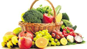 Fruits that help in weight loss: Fruits can help you in losing weight, controlling blood sugar and more.(Getty Images/iStockphoto) Fruits that help in weight loss: Fruits can help you in losing weight, controlling blood sugar and more.(Getty Images/iStockphoto)