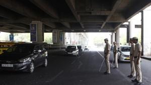 Police said six teams from different police stations, searched watering holes on MG Road through the night.(Yogendra Kumar/HT File Photo)