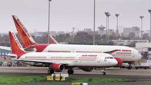 The government is trying to sell a stake in the national airline to private investors.(HT FILE) The government is trying to sell a stake in the national airline to private investors.(HT FILE)