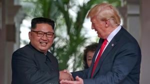US President Donald Trump meets North Korean leader Kim Jong Un at the Capella Hotel on Sentosa island in Singapore June 12, 2018.(Reuters) US President Donald Trump meets North Korean leader Kim Jong Un at the Capella Hotel on Sentosa island in Singapore June 12, 2018.(Reuters)