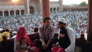 Chef Vikas Khanna has made it a point to observe a one-day fast during the holy month for the last 26 years.(Vikas Khanna/Twitter) Chef Vikas Khanna has made it a point to observe a one-day fast during the holy month for the last 26 years.(Vikas Khanna/Twitter)