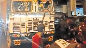 The truck that killed 20­year­old Khushboo in north Delhi’s Keshavpuram on Thursday.(HT Photo)