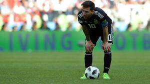 Lionel Messi missed a penalty thanks to a brilliant save from Hannes Halldorsson during the FIFA World Cup 2018 match between Argentina and Iceland.(AFP/Getty Images) Lionel Messi missed a penalty thanks to a brilliant save from Hannes Halldorsson during the FIFA World Cup 2018 match between Argentina and Iceland.(AFP/Getty Images)