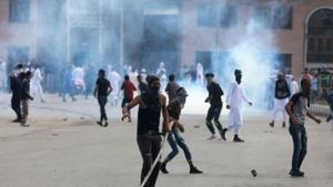 Protesters clash with police and paramilitary soldiers after Eid-ul-Fitr prayers at Eidgah, on Saturday, in Srinagar.(Waseem Andrabi/HT Photo) Protesters clash with police and paramilitary soldiers after Eid-ul-Fitr prayers at Eidgah, on Saturday, in Srinagar.(Waseem Andrabi/HT Photo)