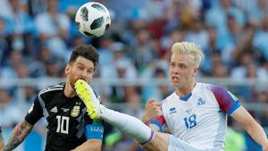 Get highlights of Argentina vs Iceland, FIFA World Cup 2018 Group D match, here. The Lionel Messi-led Argentina national football team played out a 1-1 draw against the Iceland national football team.(REUTERS) Get highlights of Argentina vs Iceland, FIFA World Cup 2018 Group D match, here. The Lionel Messi-led Argentina national football team played out a 1-1 draw against the Iceland national football team.(REUTERS)