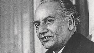 Faiz Ahmad Faiz (1911-84) was an influential leftwing intellectual and one of the most celebrated writers of Urdu. He also wrote poems in Punjabi.(HT File) Faiz Ahmad Faiz (1911-84) was an influential leftwing intellectual and one of the most celebrated writers of Urdu. He also wrote poems in Punjabi.(HT File)