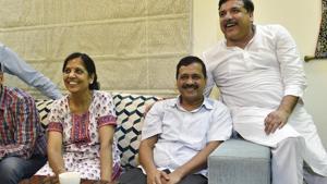 Delhi chief minister Arvind Kejriwal (centre) with his wife, and AAP leader Sanjay Singh (right) after calling off his sit-in protest at the Lieutenant Governor’s office, in New Delhi on June 19, 2018.(Sanchit Khanna/HT Photo) Delhi chief minister Arvind Kejriwal (centre) with his wife, and AAP leader Sanjay Singh (right) after calling off his sit-in protest at the Lieutenant Governor’s office, in New Delhi on June 19, 2018.(Sanchit Khanna/HT Photo)