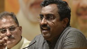 BJP vice president Ram Madhav announces the BJP’s exit from an alliance with Mehbooba Mufti's Peoples Democratic Party (PDP) in Jammu and Kashmir at a media briefing in New Delhi on June 19, 2018.(Vipin Kumar/HT Photo) BJP vice president Ram Madhav announces the BJP’s exit from an alliance with Mehbooba Mufti's Peoples Democratic Party (PDP) in Jammu and Kashmir at a media briefing in New Delhi on June 19, 2018.(Vipin Kumar/HT Photo)