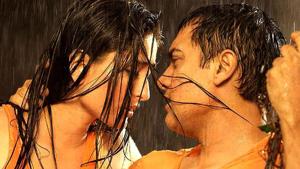 Aamir Khan and Kareena Kapoor Khan in a still from 3 Idiots. Aamir Khan and Kareena Kapoor Khan in a still from 3 Idiots.