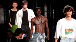 Models present creations by designer Virgil Abloh as part of his Spring/Summer 2019 collection for Off-white fashion label.(REUTERS) Models present creations by designer Virgil Abloh as part of his Spring/Summer 2019 collection for Off-white fashion label.(REUTERS)