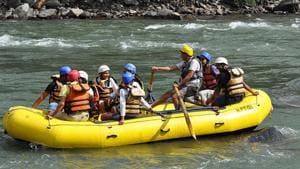 Uttarakhand high court has banned the water sports till the administration puts in place a policy to regulate them.(HT File Photo) Uttarakhand high court has banned the water sports till the administration puts in place a policy to regulate them.(HT File Photo)