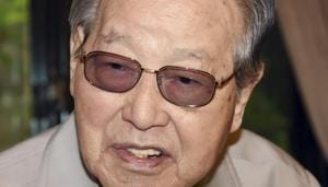 In this Aug.19, 2016, photo, Kim Jong-pil, the founder of South Korea's spy agency who also served twice as prime minister, first under his dictator boss and later under a man his agency kidnapped, talks with South Korean lawmakers at his house in Seoul, South Korea. Kim has died on Saturday, June 23, 2018 at the age of 92.(AP) In this Aug.19, 2016, photo, Kim Jong-pil, the founder of South Korea's spy agency who also served twice as prime minister, first under his dictator boss and later under a man his agency kidnapped, talks with South Korean lawmakers at his house in Seoul, South Korea. Kim has died on Saturday, June 23, 2018 at the age of 92.(AP)