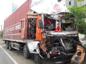 The accident took place in Thane in the early hours of Wednesday.(HT File Photo/Used for representational purpose) The accident took place in Thane in the early hours of Wednesday.(HT File Photo/Used for representational purpose)