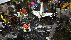 Remains of the aircraft that crashed into a construction site in the Mumbai suburb of Ghatkopar on Thursday afternoon.(Vijayanand Gupta/HT Photo) Remains of the aircraft that crashed into a construction site in the Mumbai suburb of Ghatkopar on Thursday afternoon.(Vijayanand Gupta/HT Photo)