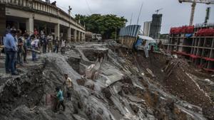 The wall collapse site at Antop Hill in Mumbai.(Satish Bate/HT Photo) The wall collapse site at Antop Hill in Mumbai.(Satish Bate/HT Photo)