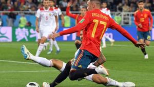 Spain's forward Iago Aspas vies with Morocco's defender Manuel Da Costa during the Russia 2018 World Cup Group B football match between Spain and Morocco.(AFP) Spain's forward Iago Aspas vies with Morocco's defender Manuel Da Costa during the Russia 2018 World Cup Group B football match between Spain and Morocco.(AFP)