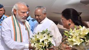 PM Narendra Modi being welcomed by Governor Kalyan Singh and CM Vasundhara Raje during his last visit to Rajasthan.(HT File Photo) PM Narendra Modi being welcomed by Governor Kalyan Singh and CM Vasundhara Raje during his last visit to Rajasthan.(HT File Photo)