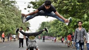 People have fun during Raahgiri at Gurgaon’s Sushant Lok on Sunday, May 28, 2017.(Sanjeev Verma/HT File) People have fun during Raahgiri at Gurgaon’s Sushant Lok on Sunday, May 28, 2017.(Sanjeev Verma/HT File)