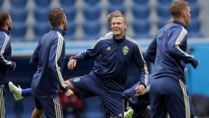 Sweden players train ahead of their FIFA World Cup Round of 16 match against Switzerland at the Saint Petersburg Stadium.(Reuters) Sweden players train ahead of their FIFA World Cup Round of 16 match against Switzerland at the Saint Petersburg Stadium.(Reuters)