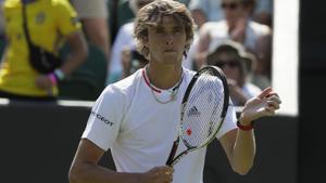 Alexander Zverev celebrates defeating James Duckworth in their Wimbledon men's singles match on Tuesday.(AP) Alexander Zverev celebrates defeating James Duckworth in their Wimbledon men's singles match on Tuesday.(AP)