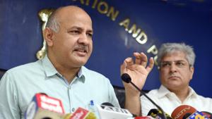 Deputy chief minister of Delhi, Manish Sisodia with Delhi transport minister Kailash Gahlot brief the media at Delhi Secretariaton Thursday.(Sonu Mehta/HT PHOTO) Deputy chief minister of Delhi, Manish Sisodia with Delhi transport minister Kailash Gahlot brief the media at Delhi Secretariaton Thursday.(Sonu Mehta/HT PHOTO)