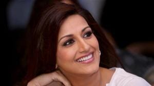 Bollywood actor Sonali Bendre has been diagnosed with ‘high-grade cancer’ and is undergoing treatment in New York.(PTI) Bollywood actor Sonali Bendre has been diagnosed with ‘high-grade cancer’ and is undergoing treatment in New York.(PTI)