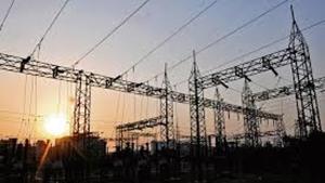 MSEDCL officials claimed that the power thefts in the area are the root cause of the problem.(HT FILE) MSEDCL officials claimed that the power thefts in the area are the root cause of the problem.(HT FILE)