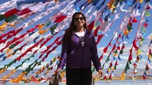 Juhi Chawla under the prayer flags at Lake Mansarovar(Instagram.com) Juhi Chawla under the prayer flags at Lake Mansarovar(Instagram.com)