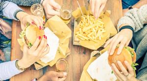 Here’s how junk food is messing with your health.(Shutterstock) Here’s how junk food is messing with your health.(Shutterstock)