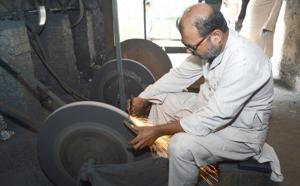 Sunil Sharma / HT Photo(“The cottage industry that used to manufacture around two lakh pieces a month, has declined to almost 40% of its size now.”) Sunil Sharma / HT Photo(“The cottage industry that used to manufacture around two lakh pieces a month, has declined to almost 40% of its size now.”)