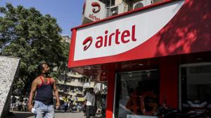 UIDAI, in March this year, restored Airtel’s authorisation to conduct Aadhaar-based verification of its mobile subscribers, but did not lift the suspension on its payments banks’ e-KYC licence.(Bloomberg File Photo)