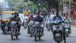DC Kangra Sandeep Kumar said the restriction is meant to teach people safety rules and cut down on road accidents.(Sanket Wankhade/HT File/Representative image) DC Kangra Sandeep Kumar said the restriction is meant to teach people safety rules and cut down on road accidents.(Sanket Wankhade/HT File/Representative image)
