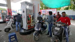India’s retail inflation rate accelerated to a five-month high of 5% in June, government data showed on Thursday, driven by higher fuel prices and a depreciating rupee.(Reuters/Photo for representation) India’s retail inflation rate accelerated to a five-month high of 5% in June, government data showed on Thursday, driven by higher fuel prices and a depreciating rupee.(Reuters/Photo for representation)