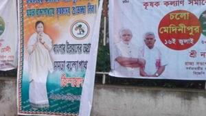 Posters of the Trinamool Congress and BJP have erupted all over Midnapore ahead of the Prime Minister’s rally on Monday.(HT Photo) Posters of the Trinamool Congress and BJP have erupted all over Midnapore ahead of the Prime Minister’s rally on Monday.(HT Photo)