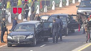 Delhi high court on Wednesday said all vehicles plying on the streets, including those of top dignitaries such as the president should be registered and display number plates.(HT File Photo) Delhi high court on Wednesday said all vehicles plying on the streets, including those of top dignitaries such as the president should be registered and display number plates.(HT File Photo)
