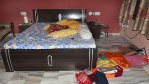 Household items scattered by dacoits in the house in Jaipur on Thursday.(Prabhakar Sharma/HT PHOTO) Household items scattered by dacoits in the house in Jaipur on Thursday.(Prabhakar Sharma/HT PHOTO)