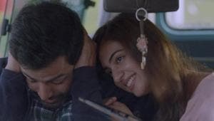 Koode movie review: Prithviraj, Nazriya Nazim starrer is about the between estranged siblings. Koode movie review: Prithviraj, Nazriya Nazim starrer is about the between estranged siblings.
