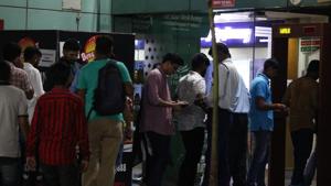 Club owners have barred the entry of single women following police crackdown on pubs and bars on Gurugram’s MG Road.(Yogendra Kumar/HT File Photo) Club owners have barred the entry of single women following police crackdown on pubs and bars on Gurugram’s MG Road.(Yogendra Kumar/HT File Photo)