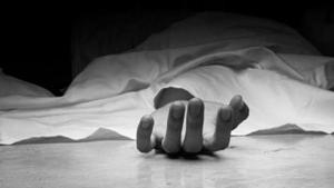 A 19-year-old girl was allegedly burnt to death by her father in Chainpur Sarkar village in Madhya Pradesh’s Khandwa district.(Getty Images/iStockphoto)