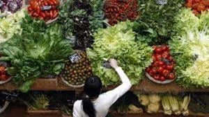 The primarily vegetarian diet of rural Indians might be keeping their gut healthy and populated with good bacteria.(Reuters Representative Photo) The primarily vegetarian diet of rural Indians might be keeping their gut healthy and populated with good bacteria.(Reuters Representative Photo)