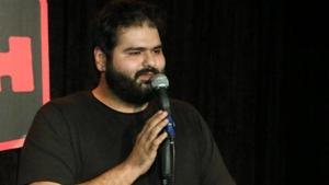 Stand-up comedian Kunal Kamra was supposed to perform in the MS University auditorium on August 11.(HT File Photo) Stand-up comedian Kunal Kamra was supposed to perform in the MS University auditorium on August 11.(HT File Photo)