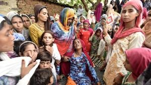 Relatives mourn the death of Akbar Khan who was allegedly lynched on suspicion of cow smuggling in Rajasthan’s Alwar district.(Sanjeev Verma/HT Photo) Relatives mourn the death of Akbar Khan who was allegedly lynched on suspicion of cow smuggling in Rajasthan’s Alwar district.(Sanjeev Verma/HT Photo)