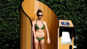 This sunscreen booth will give you the best sun protection on your holiday.(Snappyscreen) This sunscreen booth will give you the best sun protection on your holiday.(Snappyscreen)