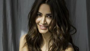 Actor Kriti Kharbanda recently shot for a song sequence, choreographer but Farah Khan, along with actors Pooja Hegde and Kriti Sanon for Housefull 4. Actor Kriti Kharbanda recently shot for a song sequence, choreographer but Farah Khan, along with actors Pooja Hegde and Kriti Sanon for Housefull 4.