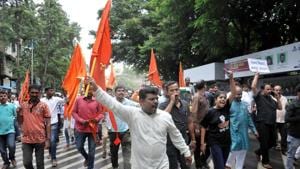 Members of Maratha community protest at Bajirao road in Pune on Tuesday.(HT PHOTO) Members of Maratha community protest at Bajirao road in Pune on Tuesday.(HT PHOTO)