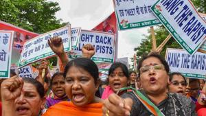 Mahila Congress members raise slogans during a protest against the Muzaffarpur shelter home rape case, in Patna on Tuesday, July 24, 2018. The Bihar government has recommended a CBI inquiry into the case.(PTI) Mahila Congress members raise slogans during a protest against the Muzaffarpur shelter home rape case, in Patna on Tuesday, July 24, 2018. The Bihar government has recommended a CBI inquiry into the case.(PTI)