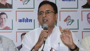 Congress spokesperson Randeep Surjewala alleged that the defence offset contract went to a private company, Reliance Defence, which had zero experience of manufacturing fighter aircraft.(PTI/File Photo) Congress spokesperson Randeep Surjewala alleged that the defence offset contract went to a private company, Reliance Defence, which had zero experience of manufacturing fighter aircraft.(PTI/File Photo)